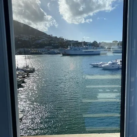 Riva Destra 아파트 *