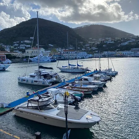 Riva Destra 아파트