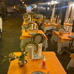 Riva Destra דירה איסקיה